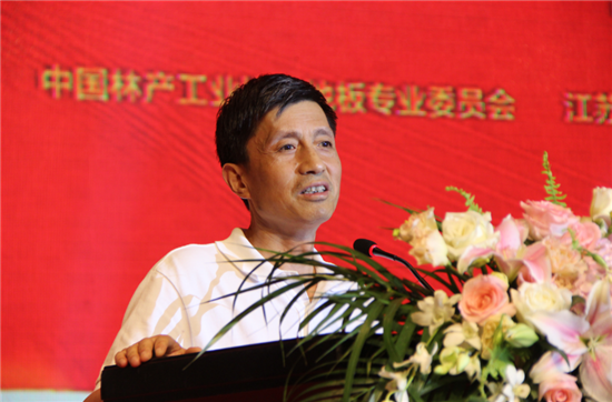 地采暖新品类 洛基LOL比赛木业“石墨烯发热地板”探索产业化新方向(图3)