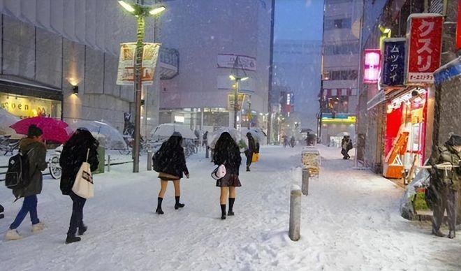 日本冬天零下英雄联盟赛事30多度为啥不装暖气？他们靠啥过冬？(图2)